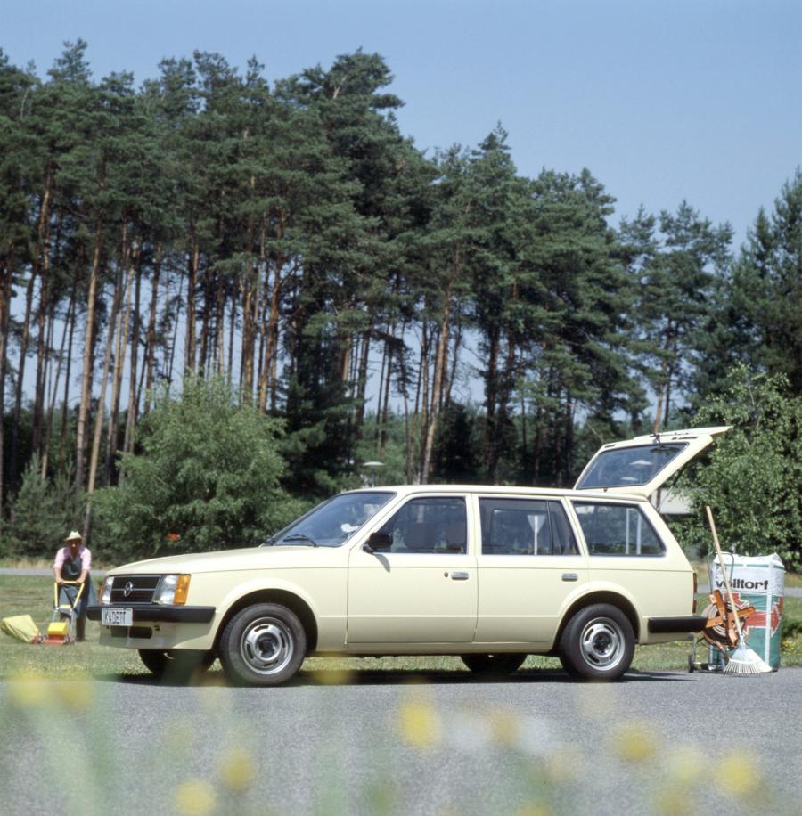  Opel Kadett Caravan 5-Door 1979 года  (фото 8 из 9)